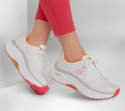 Skechers Max Cushioning Arch Fit -Naisten kengät 147447 128308WHT 6