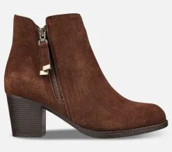 Skechers Taxi - Weekend Plans